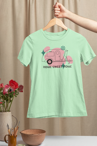 Home Sweet Home - Camping Trailer - Graphic t-shirt
