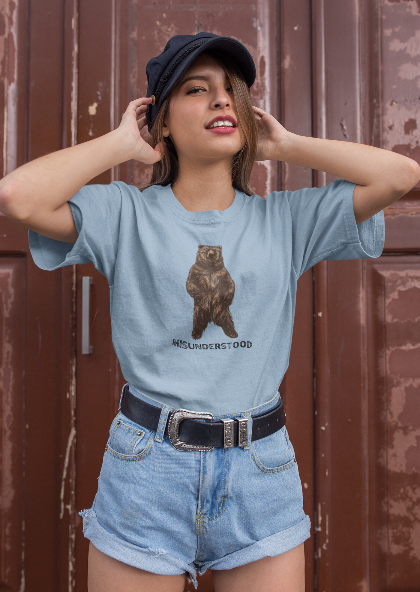 Misunderstood - Grizzly Bear - Outdoors - Graphic t-shirt