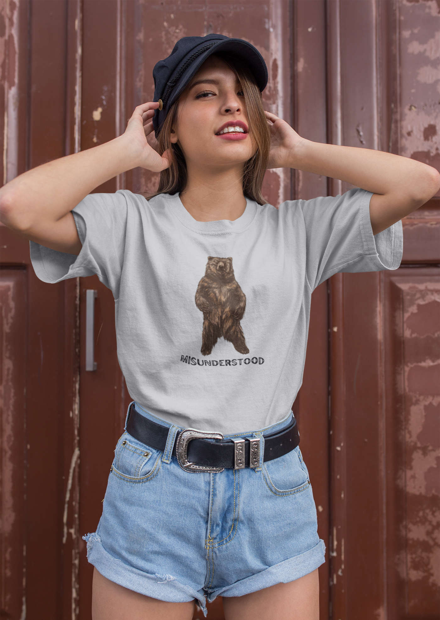 Misunderstood - Grizzly Bear - Outdoors - Graphic t-shirt