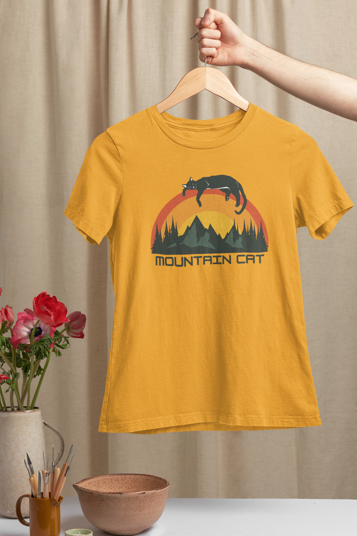 Mountain Cat - Hiking Outdoors - Graphic t-shirt